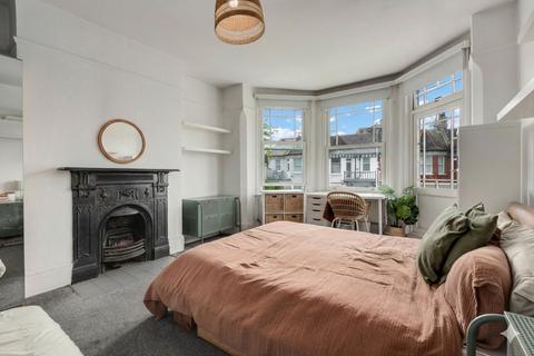 2 bedroom flat for sale, Aberdeen Road, London, NW10