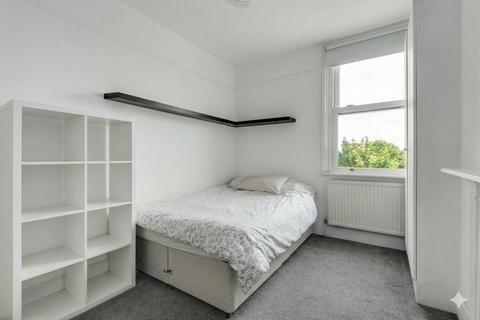 2 bedroom flat for sale, Aberdeen Road, London, NW10