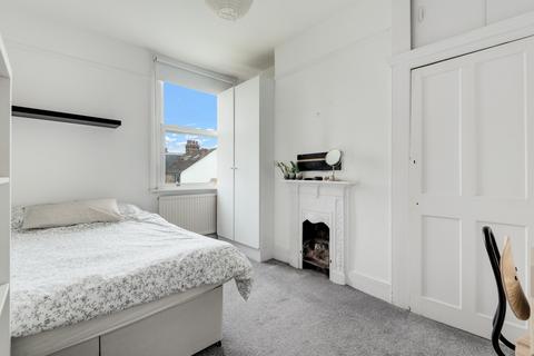 2 bedroom flat for sale, Aberdeen Road, London, NW10