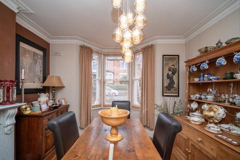 4 bedroom semi-detached house for sale, Crescent Road, Barnet, EN4