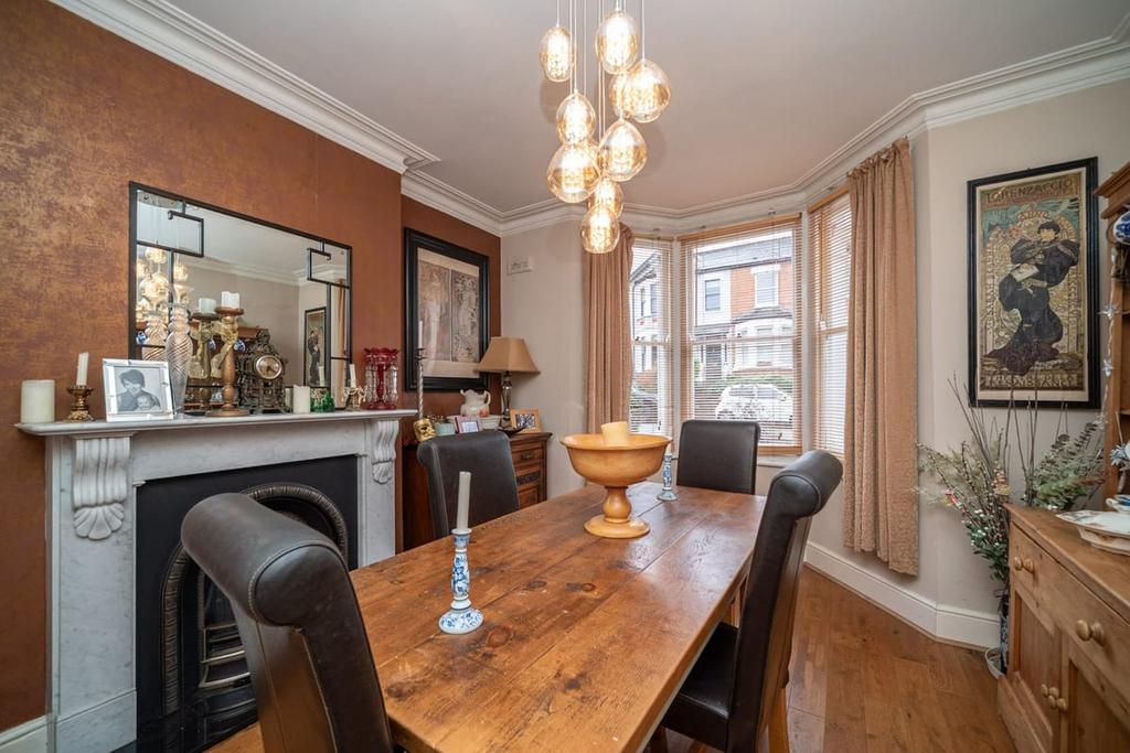 Dining room, fireplace