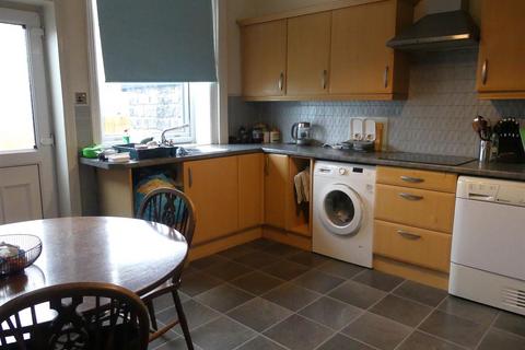3 bedroom terraced house to rent, East Parade, Ilkley LS29