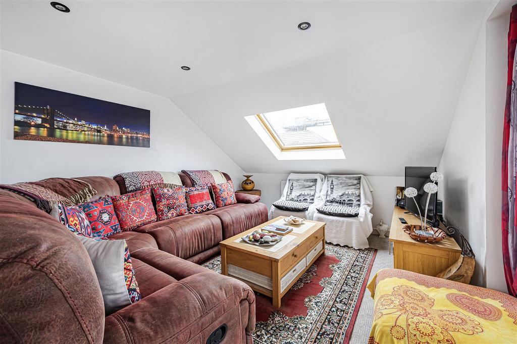 First Floor Sitting Room/Bedroom