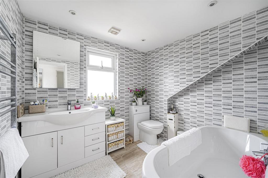 First Floor Bathroom