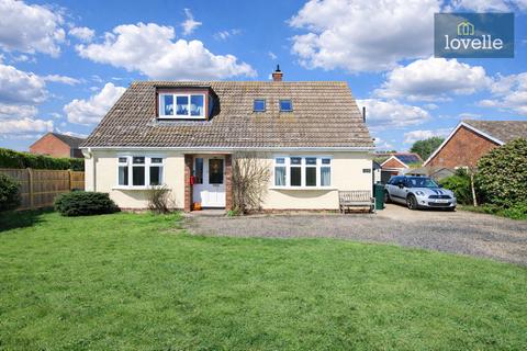4 bedroom detached house for sale, Conisholme road, North Somercotes LN11