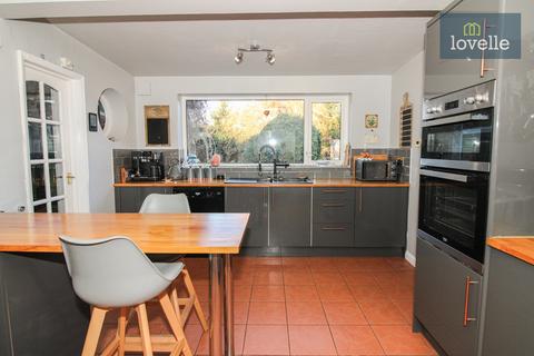 4 bedroom detached house for sale, Conisholme road, North Somercotes LN11