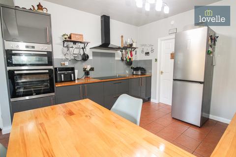 4 bedroom detached house for sale, Conisholme road, North Somercotes LN11