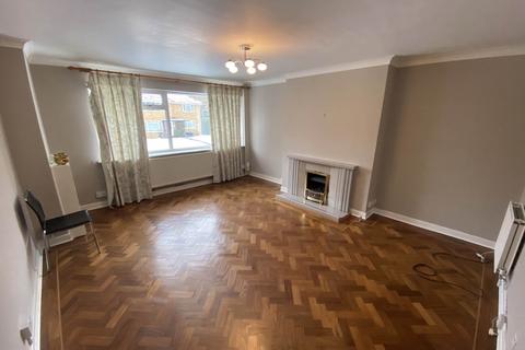2 bedroom maisonette for sale, Fir Tree Court, Elstree