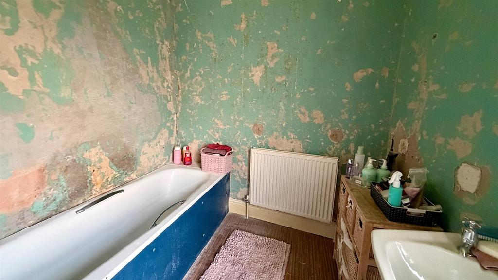 2 piece bathroom
