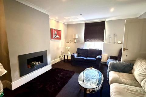 4 bedroom detached house for sale, Clement Street, Llandudno