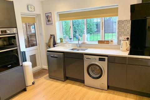 3 bedroom detached house for sale, Swainsea Lane, Pickering