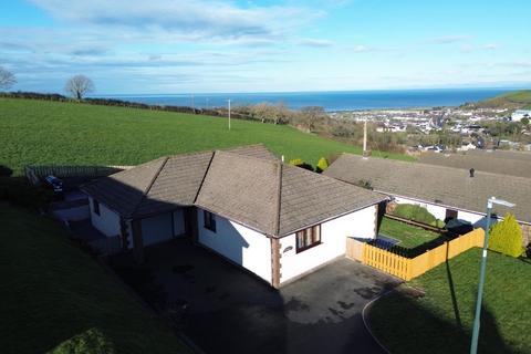 3 bedroom bungalow for sale, 5 Rhiwgoch, Aberaeron, SA46