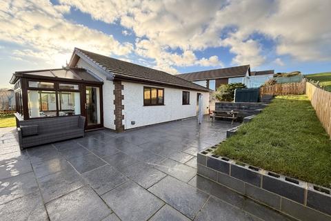 3 bedroom bungalow for sale, 5 Rhiwgoch, Aberaeron, SA46