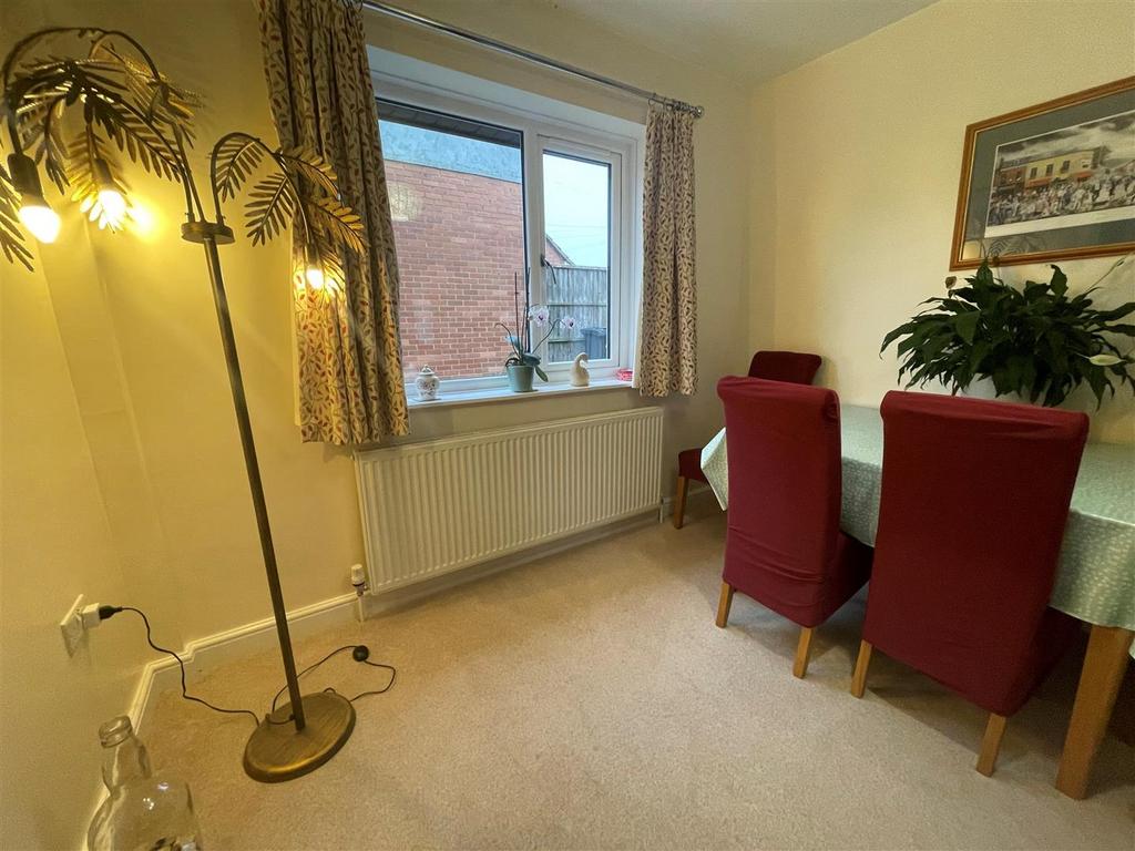 Dining Rm 2.jpg