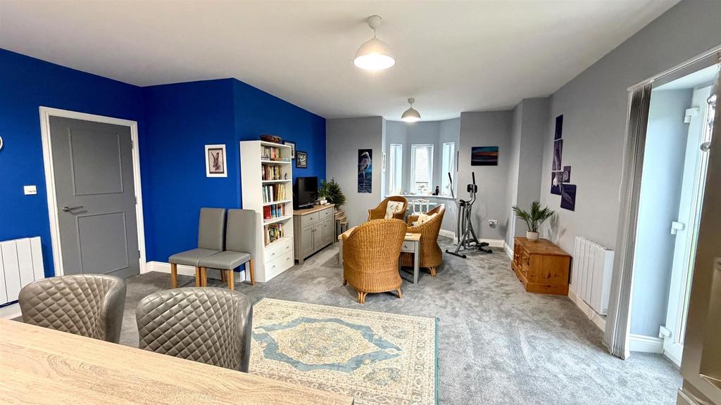 Bryn y bia heights 4 lounge.jpg