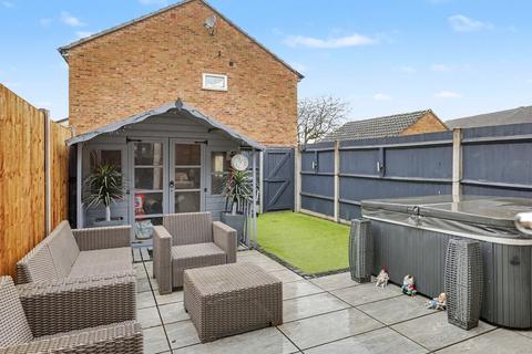 3 bedroom terraced house for sale, Melbourne Close, Stotfold, Hitchin, SG5