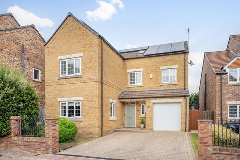 5 bedroom detached house for sale, College Court, Dringhouses, York