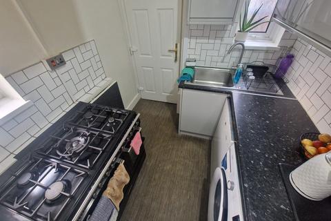 3 bedroom semi-detached house for sale, Leicester LE4