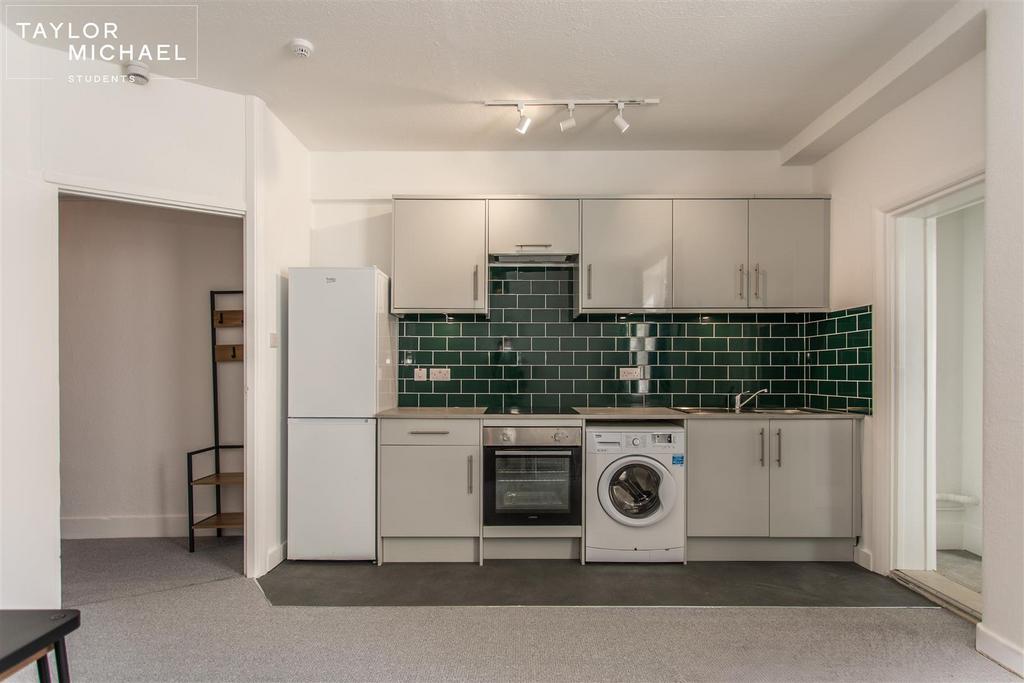 Kitchen / Living Room