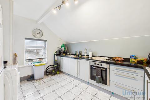 2 bedroom apartment for sale, 18 The Crescent, Lytham St. Annes, FY8