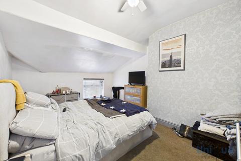 2 bedroom apartment for sale, 18 The Crescent, Lytham St. Annes, FY8