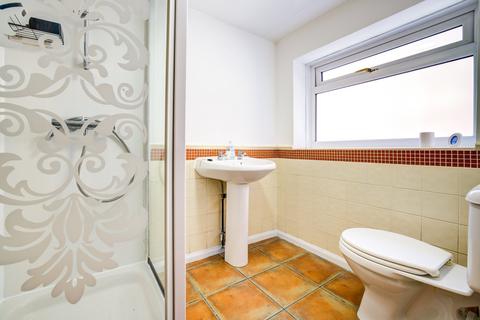 2 bedroom flat for sale, Helmsley Road , Sandyford , Newcastle upon Tyne