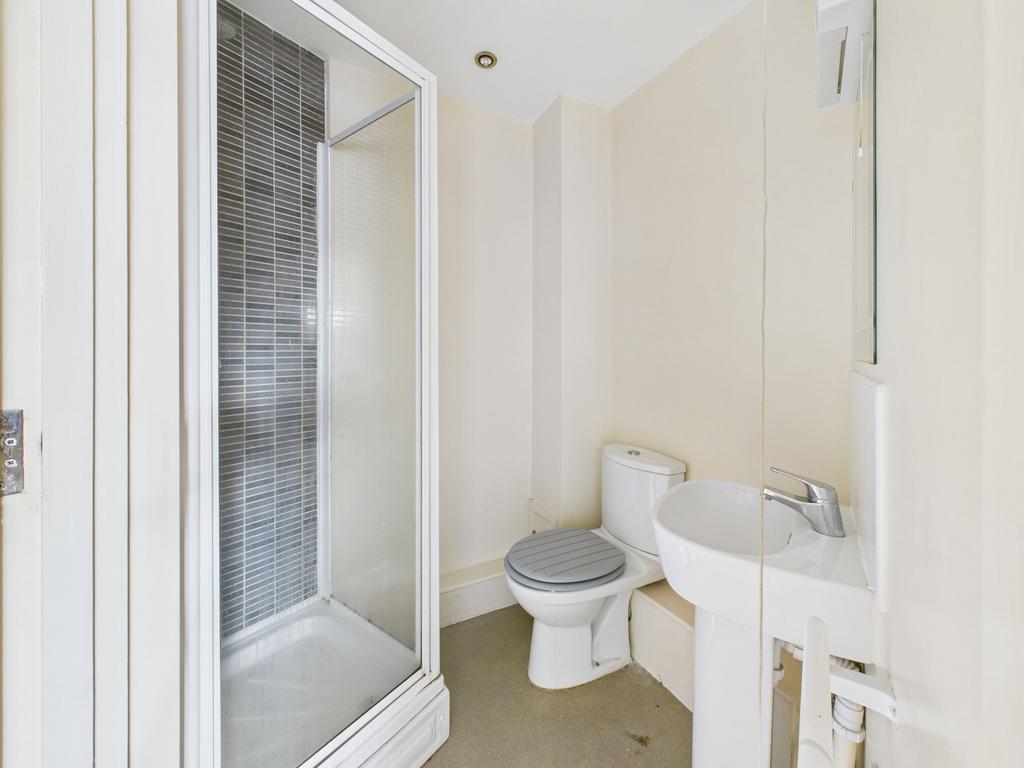 En-suite to Bedroom One