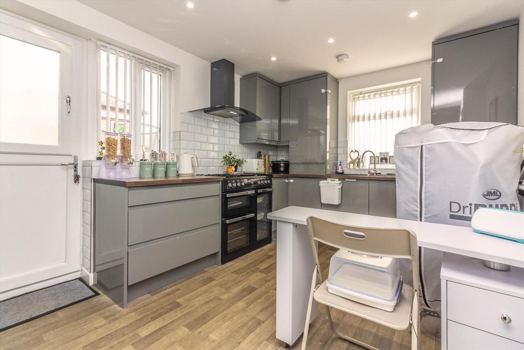 Kitchen c