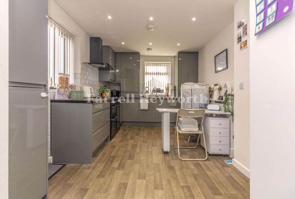 Kitchen d