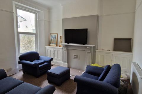 undefined, 24 Beaumont Road
