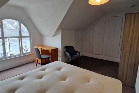 undefined, 24 Beaumont Road