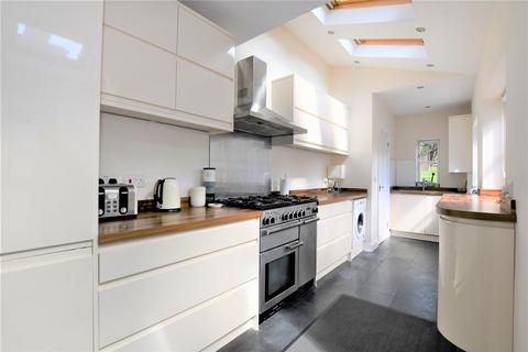 4 bedroom terraced house to rent, George Street, Berkhamsted, HP4