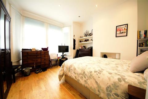 3 bedroom flat to rent, Huntingdon Road, East Finchley, N2