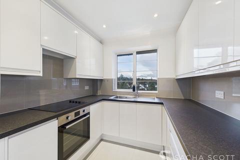 2 bedroom flat for sale, Lancaster Court, Banstead, SM7