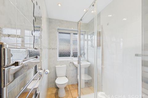 2 bedroom flat for sale, Lancaster Court, Banstead, SM7