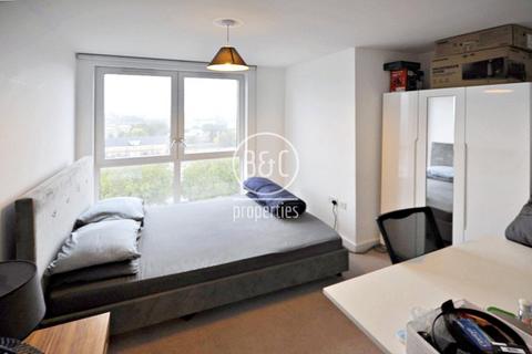 undefined, Hay Currie Street, London, E14