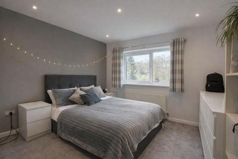 3 bedroom flat for sale, By The Wood, Watford WD19