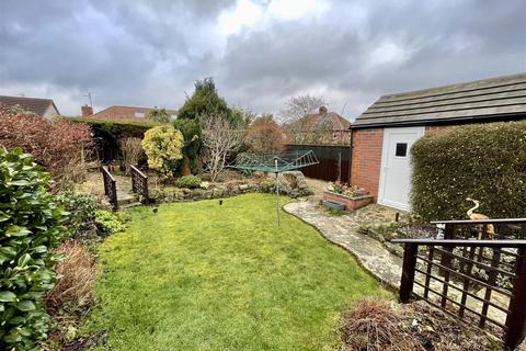 3 bedroom bungalow for sale, Hillside Road, Darlington