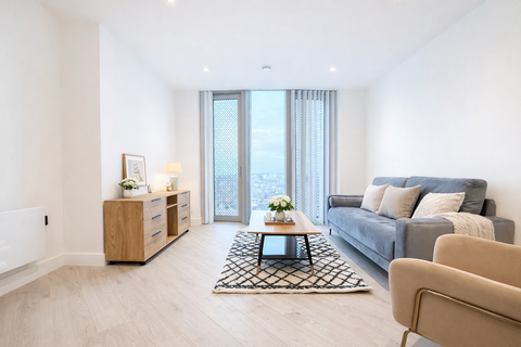 2 bedroom flat to rent, 1 Trinity Way, M3
