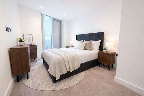 2 bedroom flat to rent, 1 Trinity Way, M3