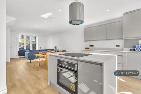 4 bedroom terraced house to rent, Fort Road, Margate, CT9