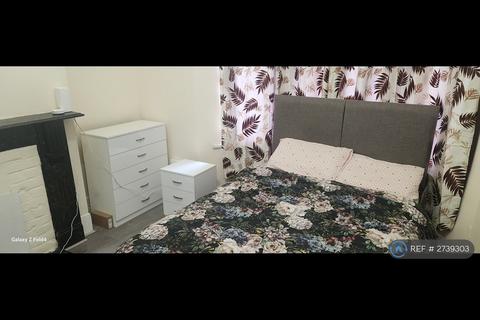 1 bedroom in a house share to rent, Hector Street, London, SE18
