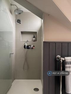 2 bedroom flat to rent, Muswell Hill Road, London, N10