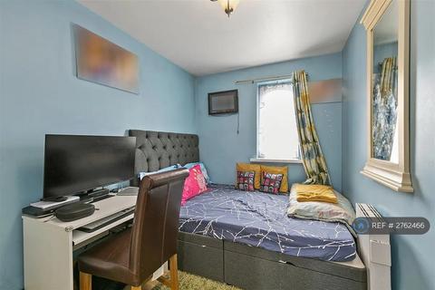 undefined, Redford Close, Feltham, TW13