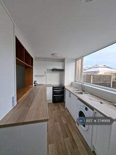 3 bedroom semi-detached house to rent, Sheffield, Sheffield, S12