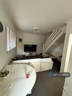 2 bedroom maisonette to rent, Herbert Grove, Southend On Sea, SS1