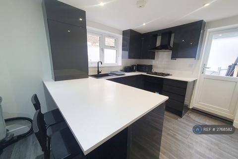 2 bedroom flat to rent, Woolwich Road, London, SE7