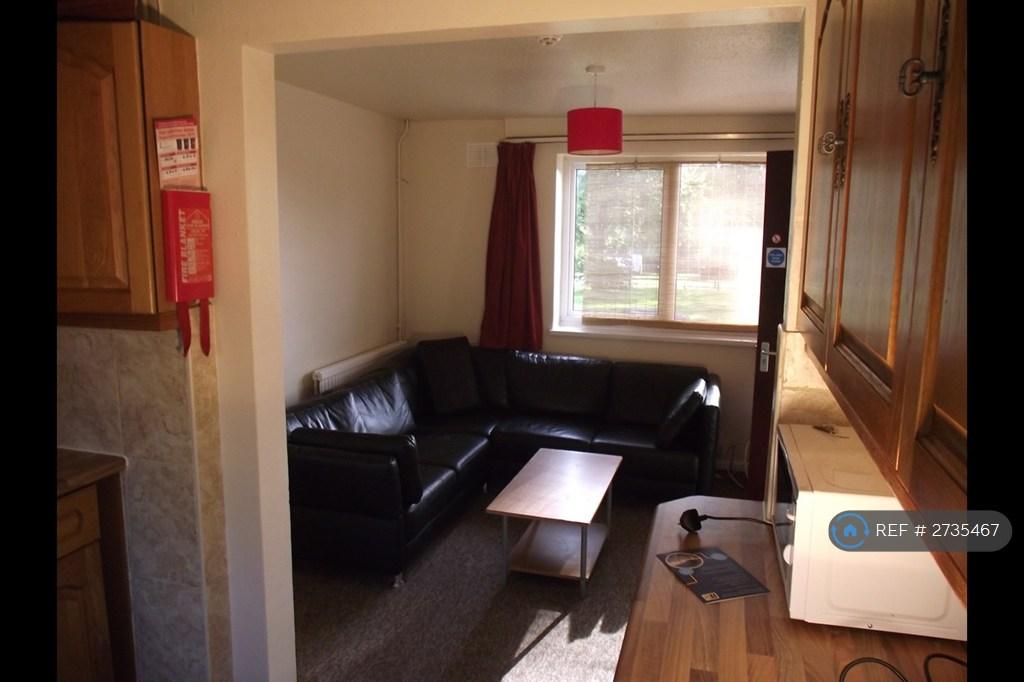 Open Plan Lounge Area