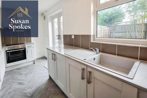 2 bedroom house to rent, Ravenna Road, Sunderland