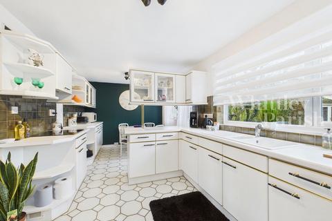 3 bedroom chalet for sale, Jubilee Avenue, Norwich NR16